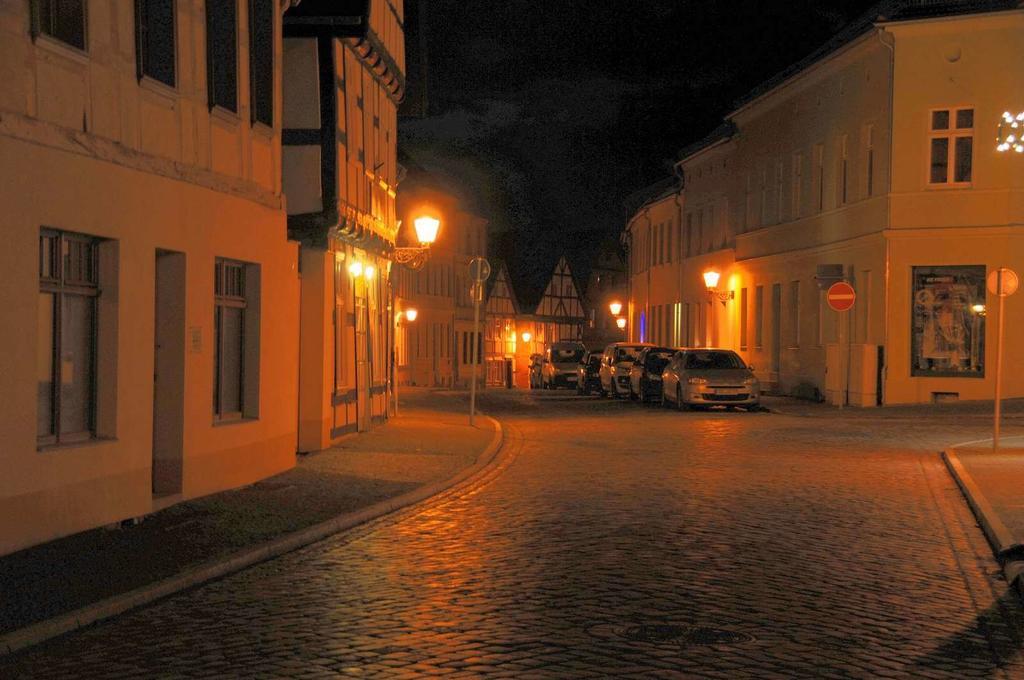 Altstadt Cafe Hotel Havelberg Exterior photo