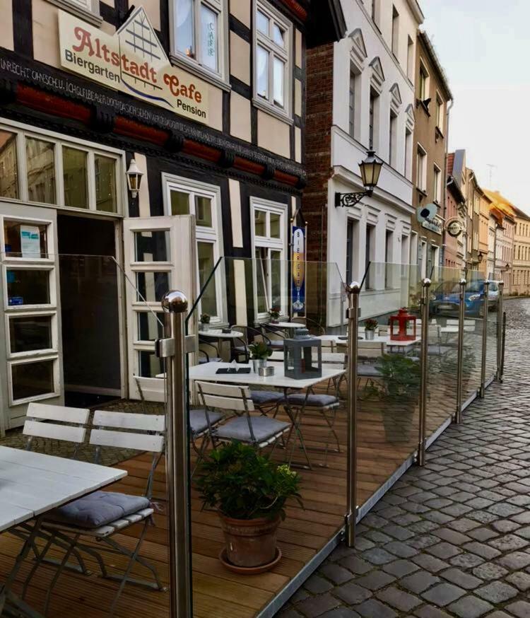 Altstadt Cafe Hotel Havelberg Exterior photo